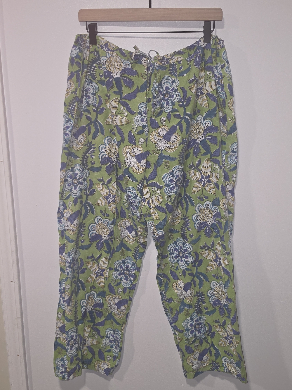 ANOKHI Women's 100% Cotton Green Floral Cropped Drawstring Lounge Pants Size L